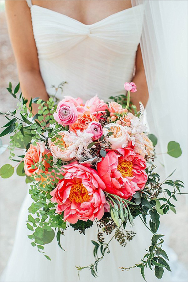 bridal-bouquet-with-peonies