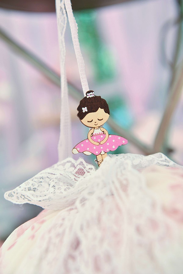girly-baptism-decoration-ideas-ballerina-theme_01
