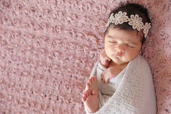 cute-newborn-photoshoot-pink-hues_02