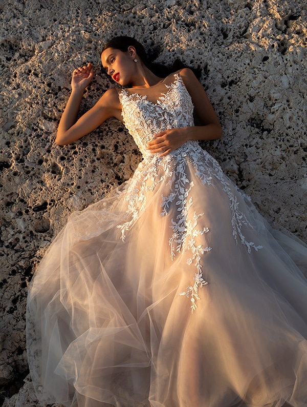 wonderful-wedding-gowns-unforgettable-look_11
